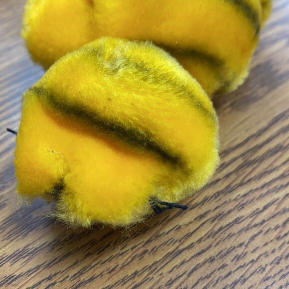 Vintage 1978 Garfield “Tempt Me Please” Plush a grabber Hugger 3 1/2” High - Picture 7 of 7